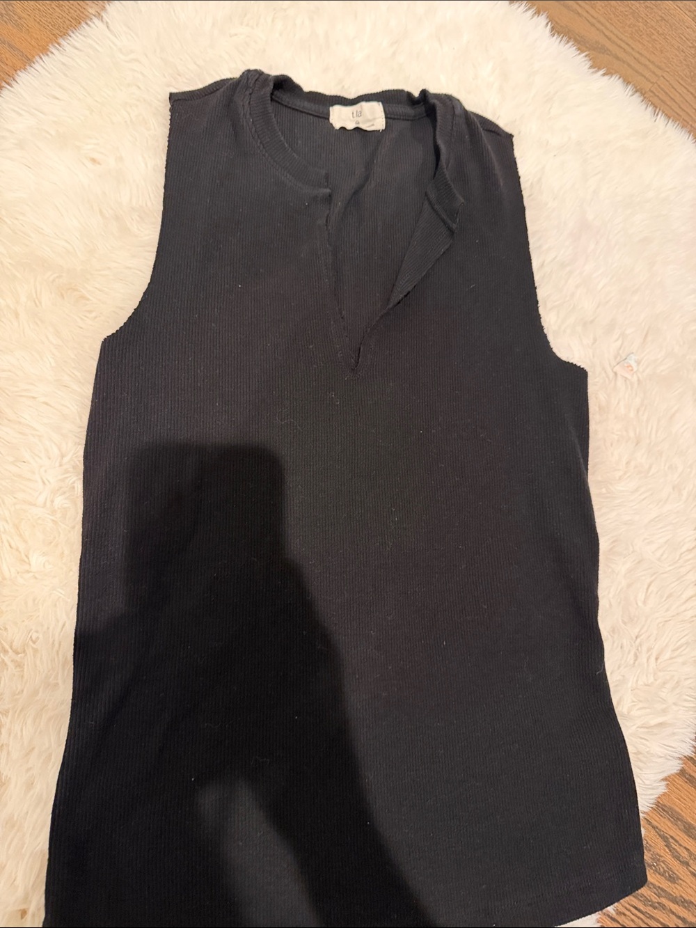 T.La Black Ribbed V-Neck Sleeveless Tank